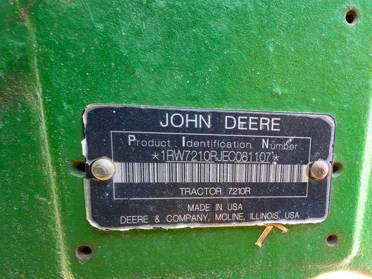 2014-john-deere-7210r-image-22