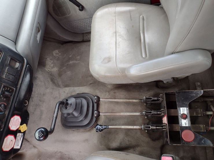 ford-f750-image-10