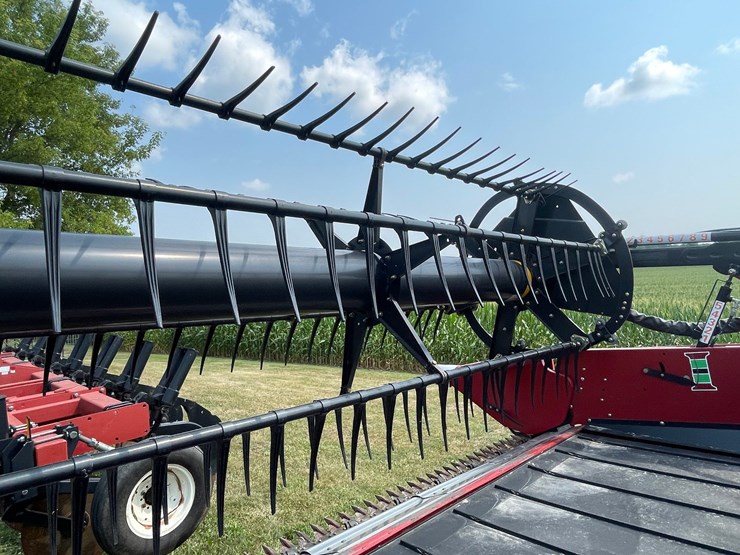 2018-case-ih-3162-image-34