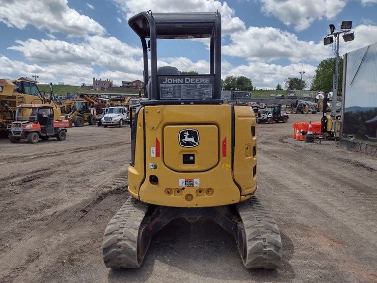 deere-30g-image-4