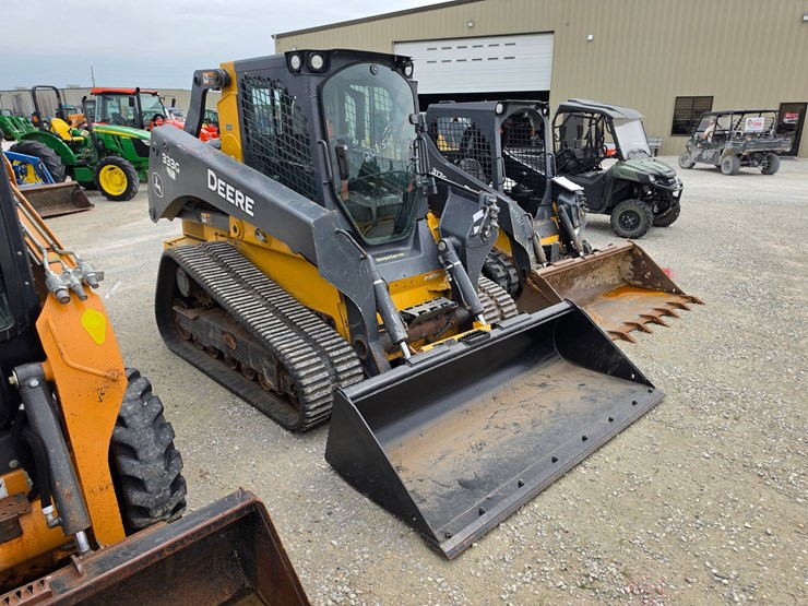 2018-deere-333g-image-25