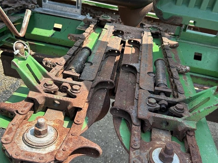 2004-john-deere-1293-image-29