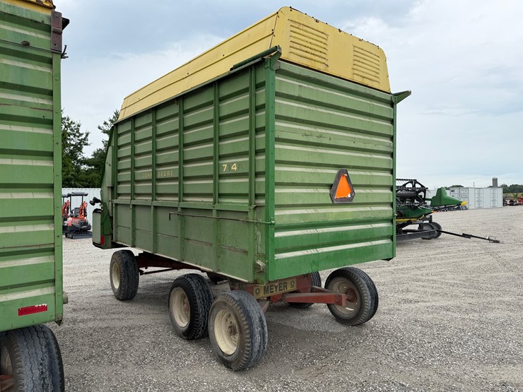 john-deere-714a-image-8