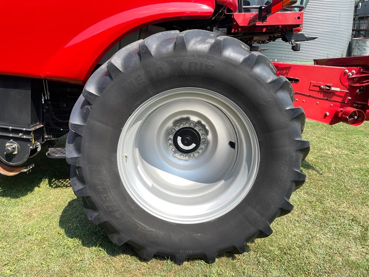2018-case-ih-7240-image-28
