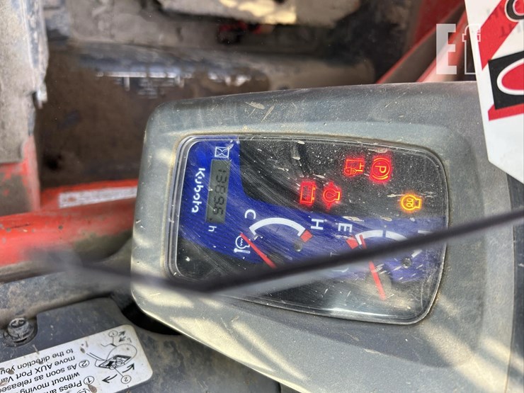 kubota-ssv75-image-16