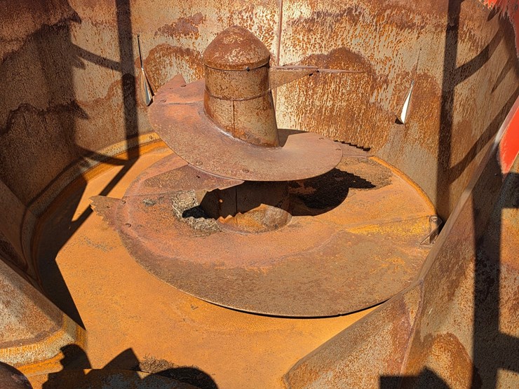 2018-kuhn-knight-vt156-image-5