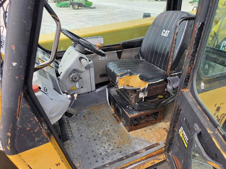 1999-caterpillar-th63-image-8
