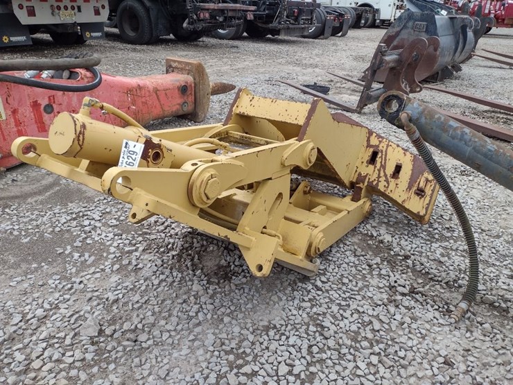 caterpillar-12h-image-1