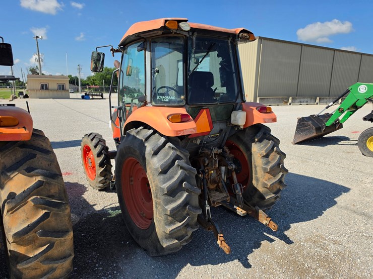 2016-kubota-m7060-image-23
