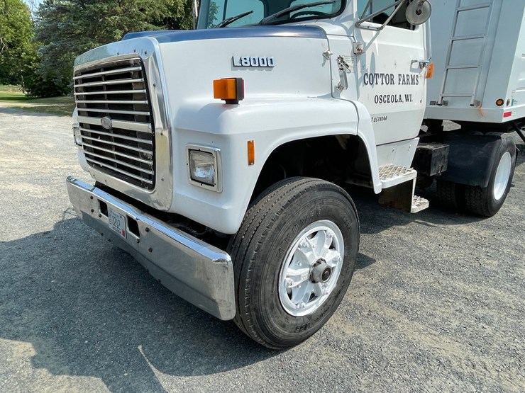 1988-ford-l8000-image-6