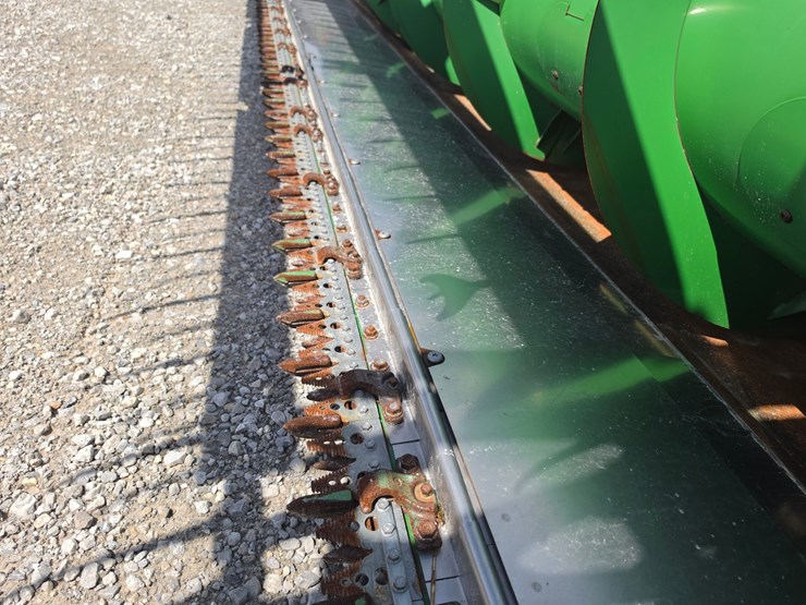2011-john-deere-630f-image-2