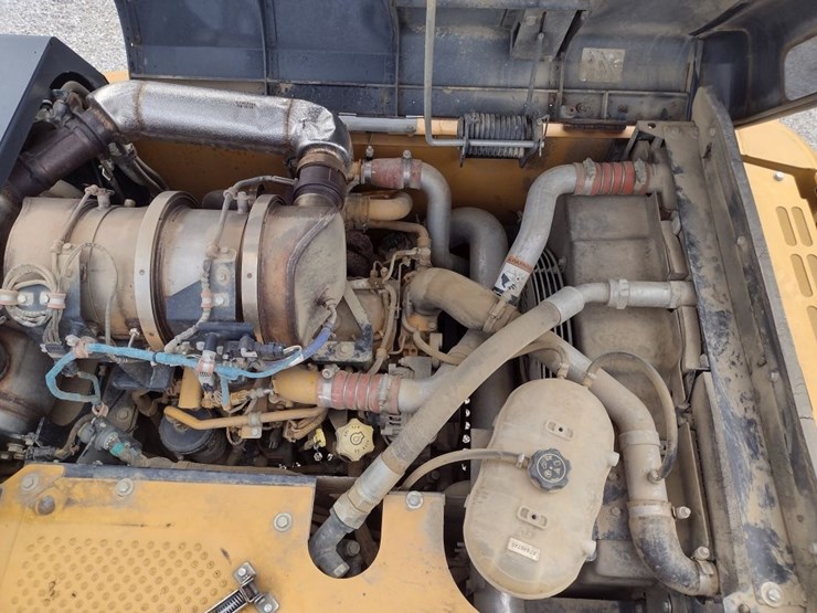 deere-160g-lc-image-37
