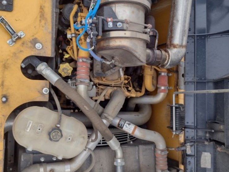 john-deere-24-image-37