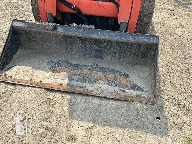 kubota-ssv75-image-9