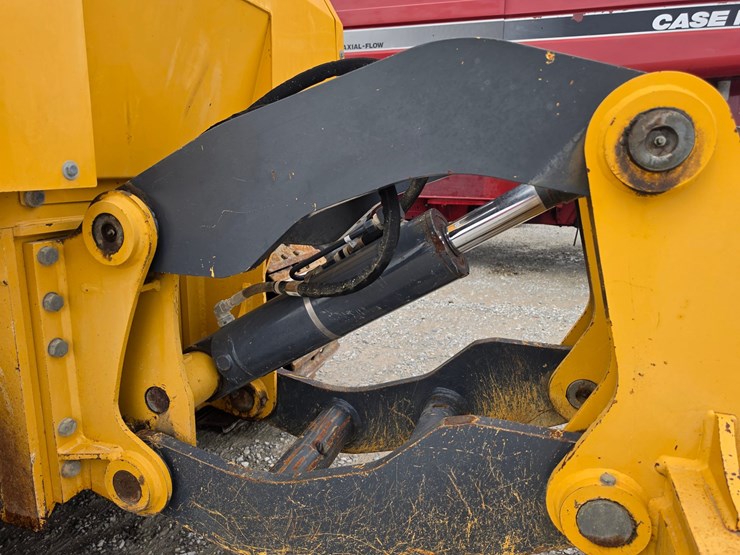 2016-deere-550k-xlt-image-19