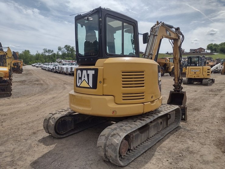 caterpillar-15-image-44