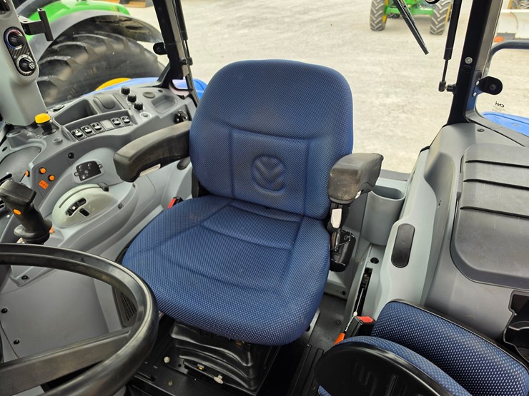 2017-new-holland-t5.110-image-18