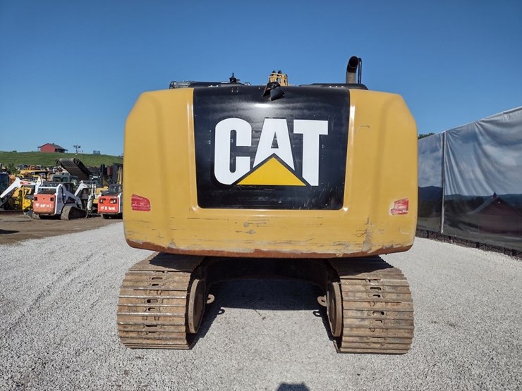 caterpillar-318e-image-4