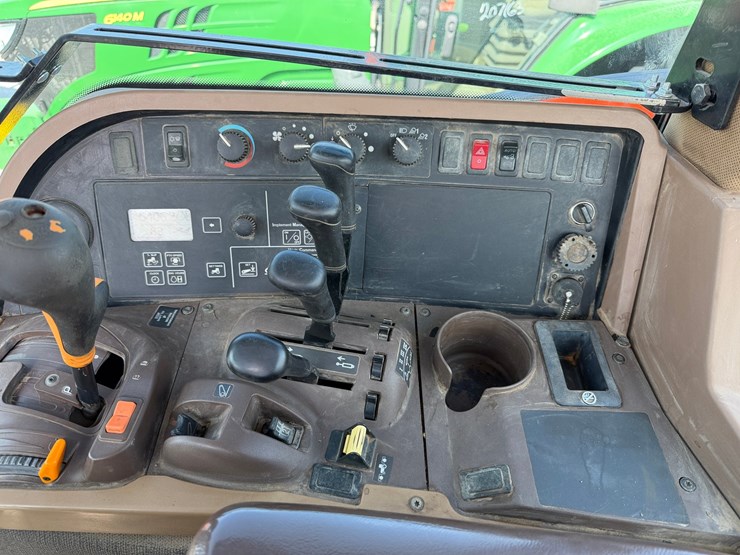 2005-john-deere-7820-image-12