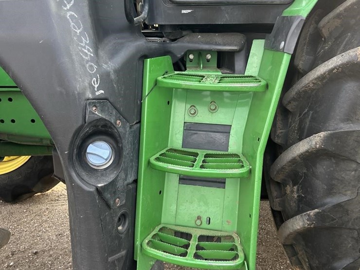 john-deere-6175r-image-37