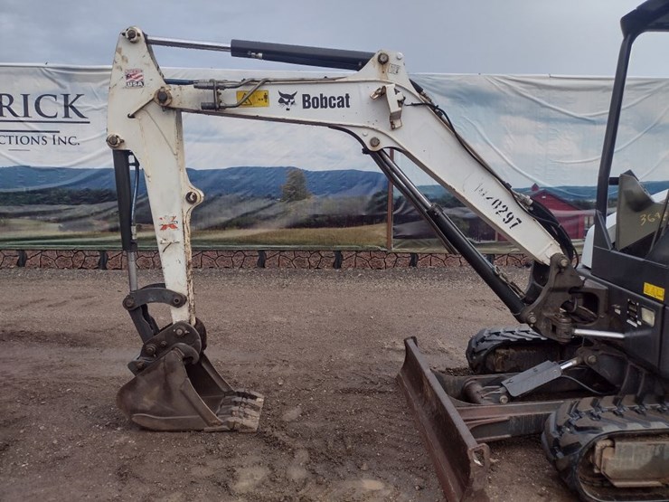 bobcat-e32-image-21