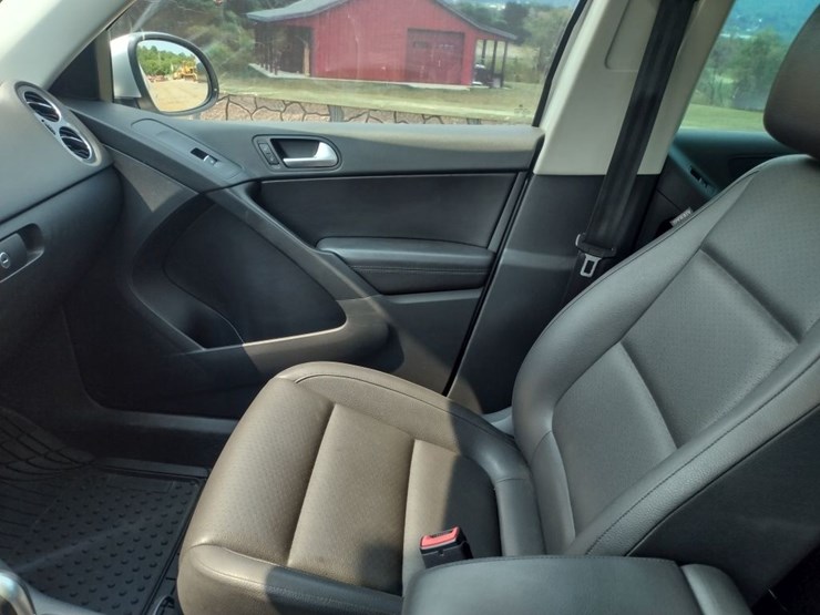 volkswagen-tiguan-image-13