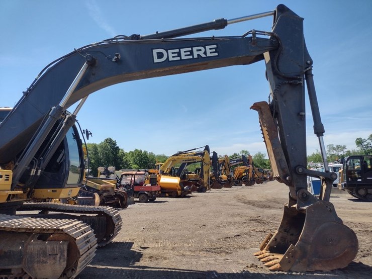 deere-210g-lc-image-27