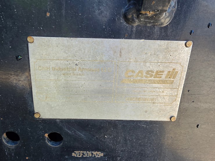 2014-case-ih-420-image-29