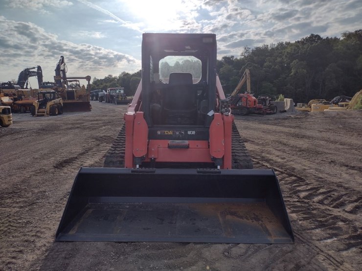 kubota-svl90-2-image-2