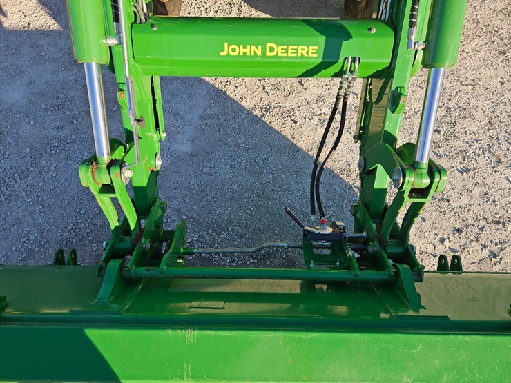 2024-john-deere-6175m-image-5
