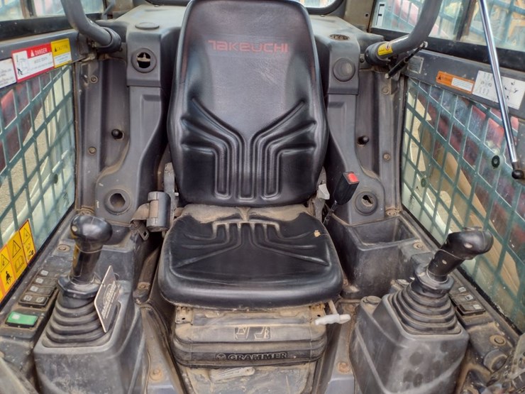 takeuchi-tl8r2-image-12