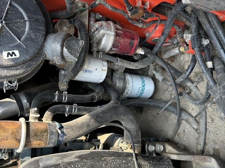 kubota-ssv75-image-28