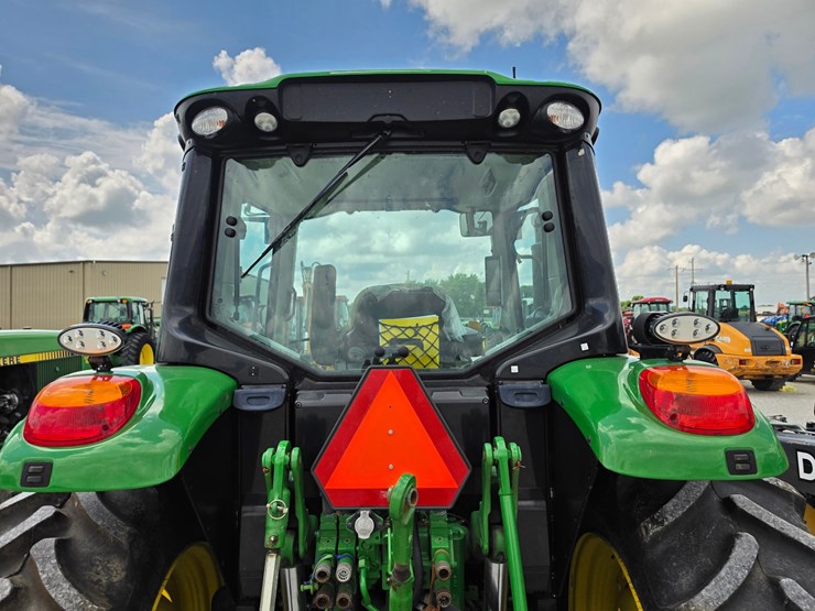 2022-john-deere-6120m-image-13