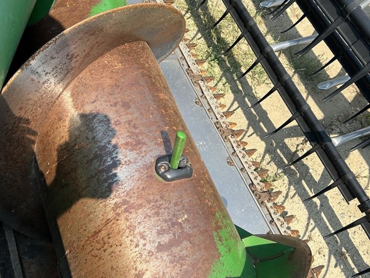 2004-john-deere-630f-image-25