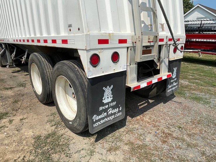#1260-•-2013-jet-co-tandem-axle-26'-grain-trailer-(has-wi-title)-image-33