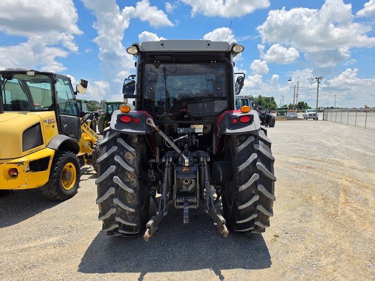 2021-massey-ferguson-6713-image-10