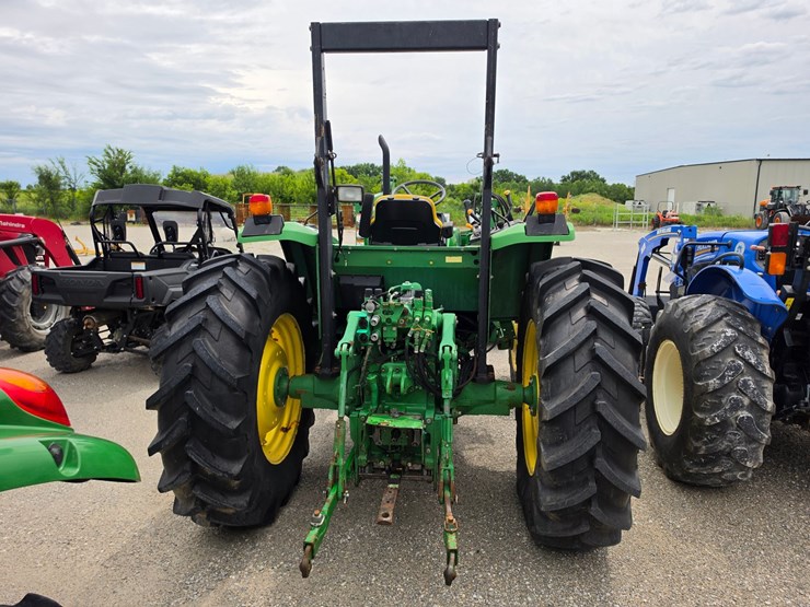2000-john-deere-6210-image-14