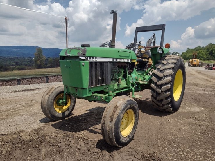 john-deere-2555-image-24