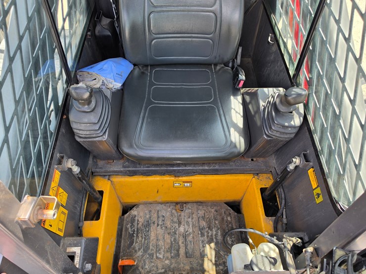 2007-volvo-mc90b-image-9