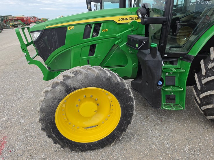 2023-john-deere-6r-145-image-4