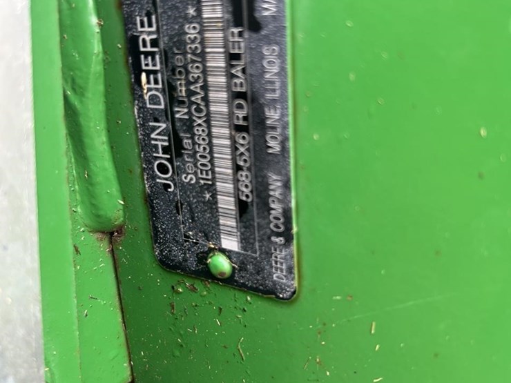 2010-john-deere-568-image-13