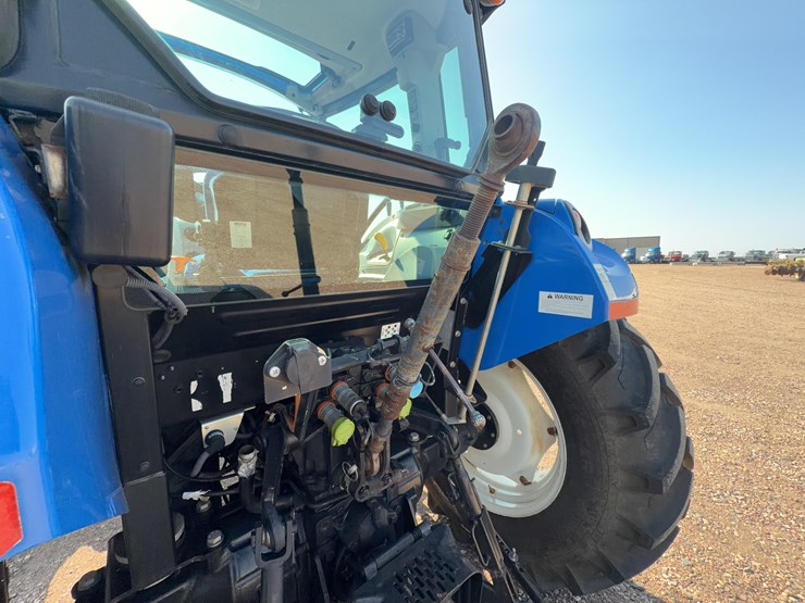 new-holland-t4.75-image-21