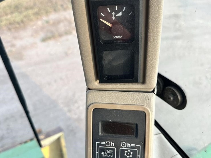 1996-john-deere-6710-image-49