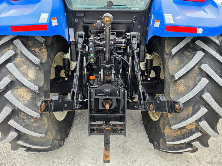 2017-new-holland-t5.110-image-12