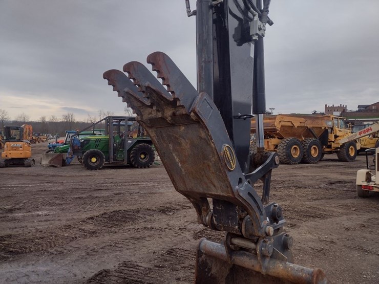 john-deere-85-image-30