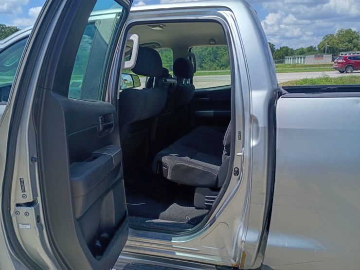 2010-toyota-tundra-image-59