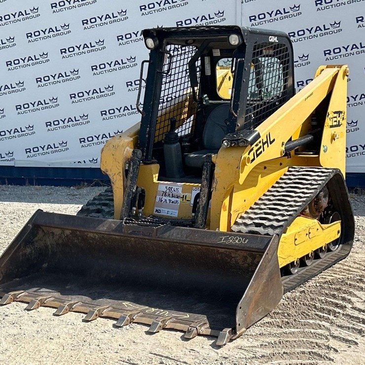 2019 GEHL RT165