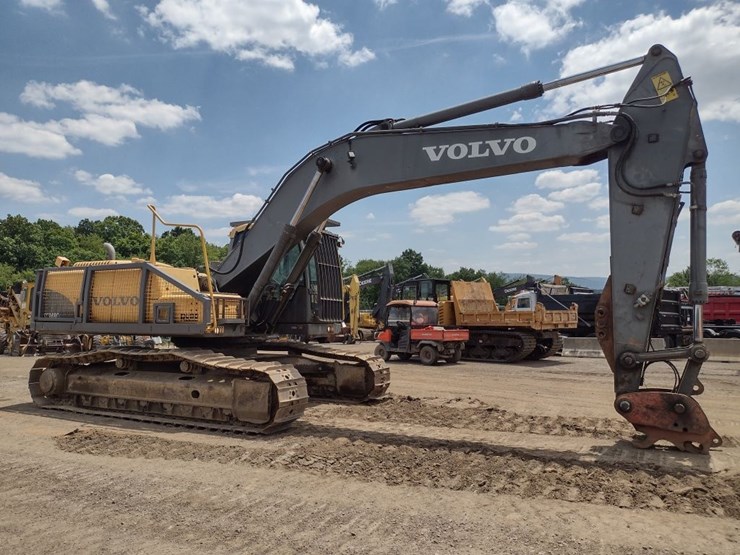 volvo-ec240cl-image-3