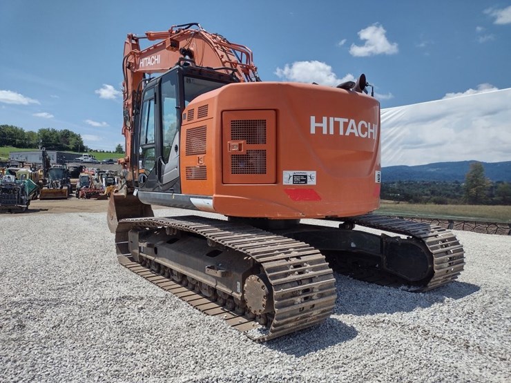 hitachi-zx245us-lc-6n-image-44