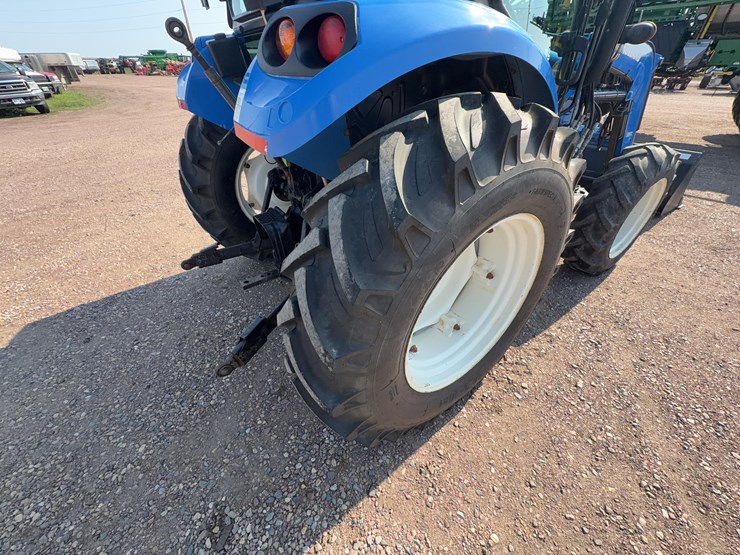 new-holland-t4.75-image-25